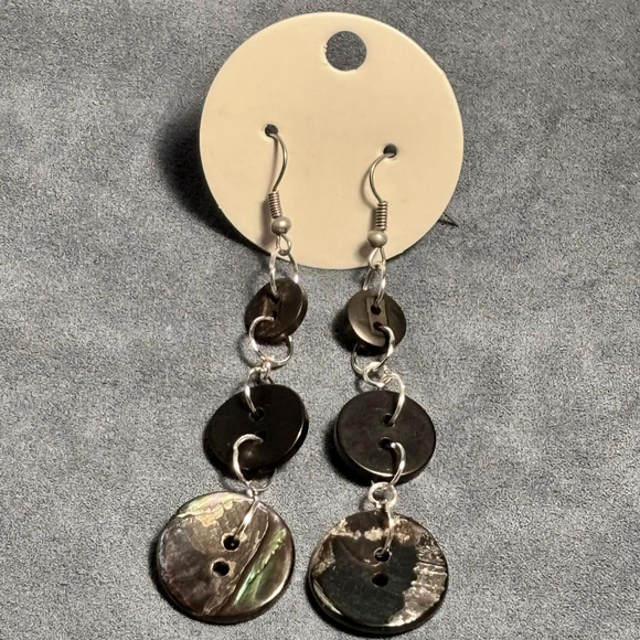 unbranded Jewelry - Handmade dangle earrings with repurposed vintage buttons
